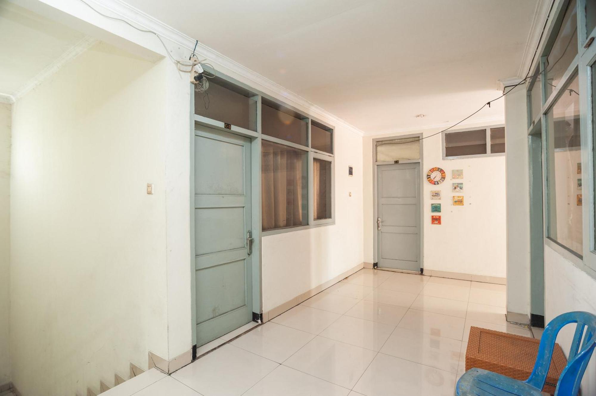 RedDoorz Plus near RS PMI Bogor Exterior foto